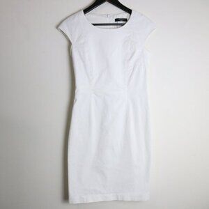 Weekend Max Mara Tailored Seamed Cap Sleeve White Dress Size 42